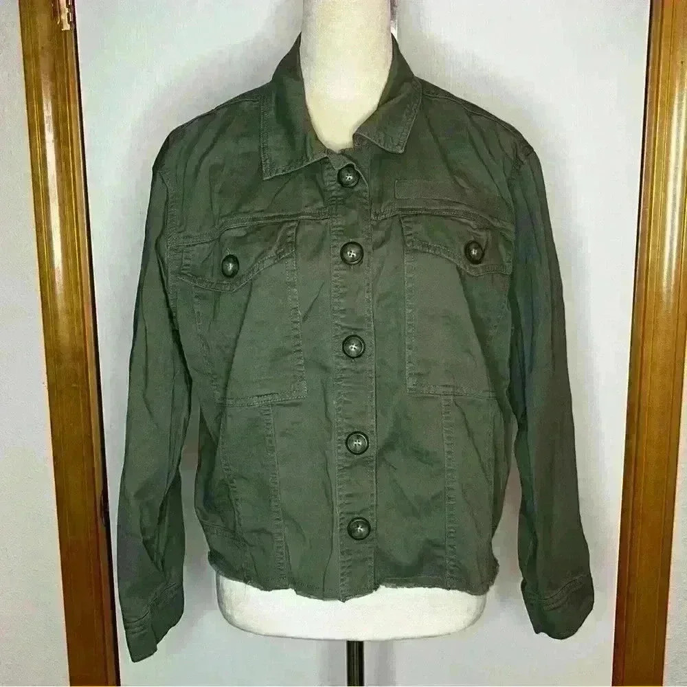 Kensie Button Jacket Raw Hem Women‎ Medium Green Casual Cropped Lightweight